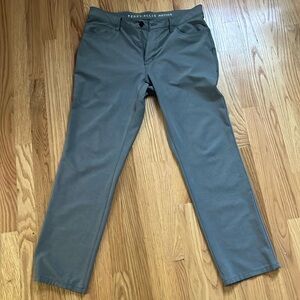 men’s Perry Ellis Motion Pants 34x30